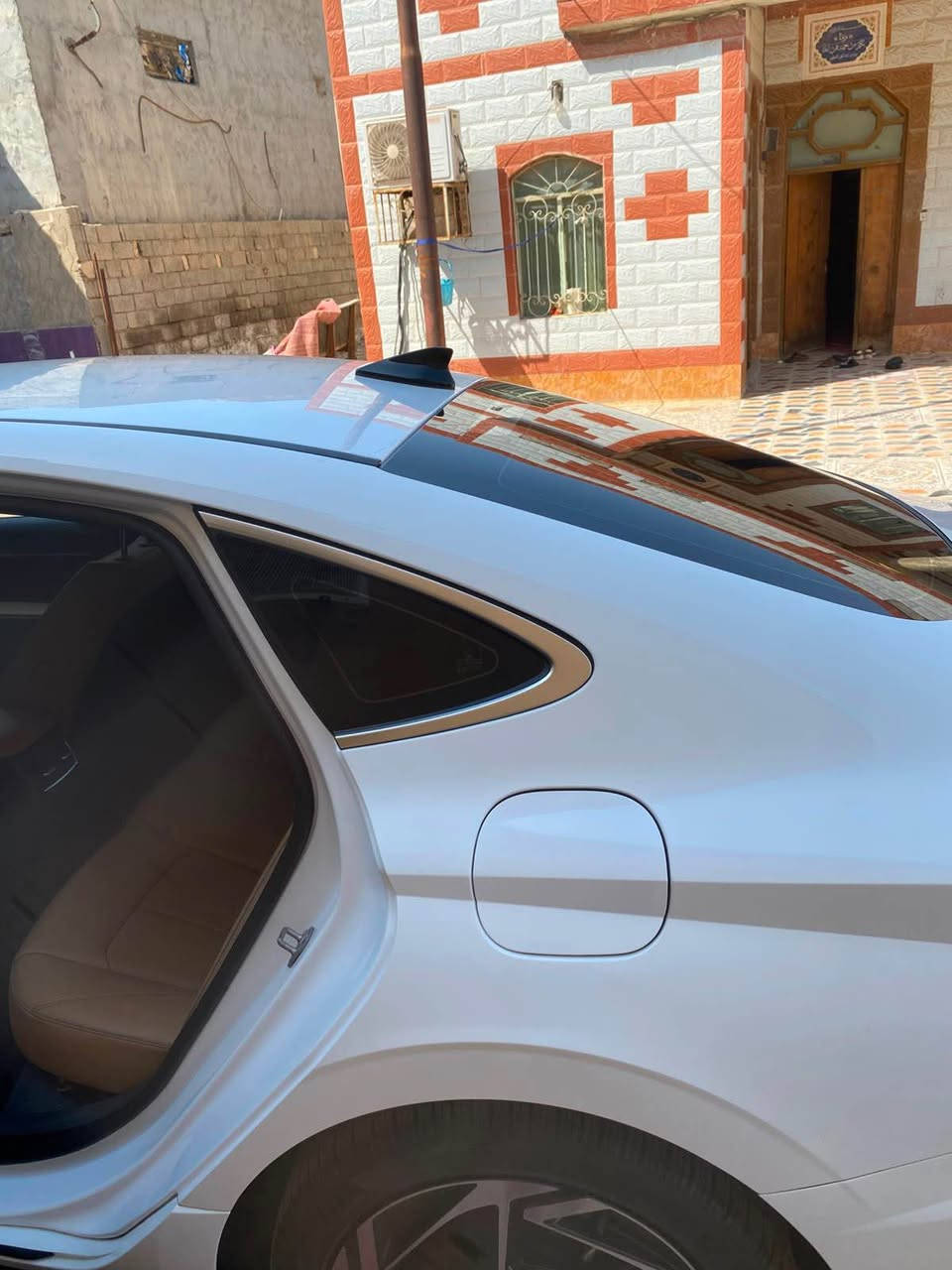 سوناتا 2024 وارد كوري مكينه 2500 فول مواصفات ماعدا الباروناما ماشيه 14 الف رقم بصره باسمي مكاني البصره رقم *********** سعر 185 البصرة, العراق
