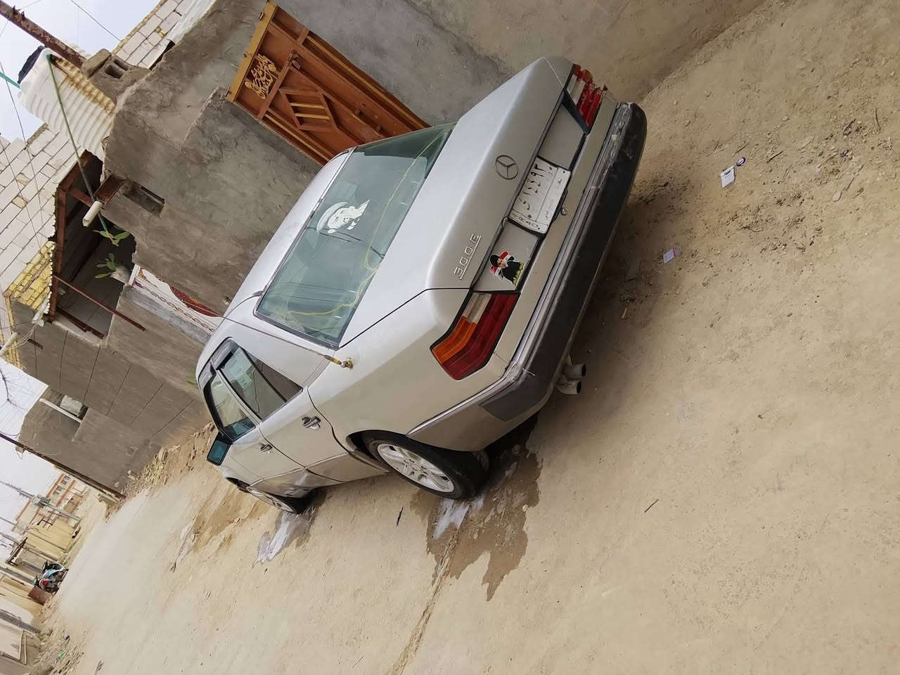 قرأ المنشور زين وكلشي موضح
مارسدس دب موديل ٨٧ رقم بغداد السعر ب٣٠ وبيه مجال 
مكينه ٣٠٠ ففتي كير ومكينه يشك الكاع ميكنه ناعمه كلش
تبريد ثلج
حداديه تخم تاير
منضومه زنون
ابرانكيت نضيف مامخيس
قواعد شوفت عينك بلصور
مامصبوغه السياره ومابيه ضربه
سنويه صاقطه صارله ٥ سنوات
اتعهدلك شرط التحويل والغرامات
مكان ذي قار الرفاعي *********** حو شراي لاتراسل ولا تخابر ابد
