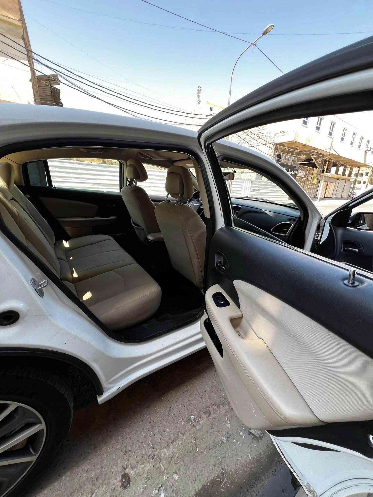 كلايسلر C200 • محرك V6 ٣٦٠٠ • ماشيه ١٨٠ الف