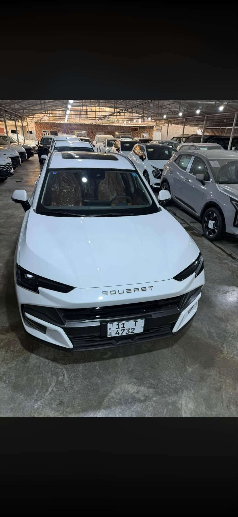 ⁨ ‎سوئيست S06 1.6L PREMIUM القفلة 

‎العداد 

750 كيلو متر   رقم مميز 

‎المحرك: 4 أسطوانات 1.6L  تيربو 197 حصان
‎العزم (نيوتن-م.): 290
‎ناقل الحركة: اوتوماتيكي دبل كلاتش من 7 سرعات
‎استهلاك الوقود: 8 لتر لكل 100 كم

‎الضمان الأساسي: 6 سنوات أو 200,000 كم (أيهما أولا)
‎ضمان المحرك: 10 سنوات أو 1،000،000 كم (أيهما أولا / للمالك الأول)

المواصفات:
‎*إطارات قياس 20 إنچ
‎*فتحة سقف بانوراما 1.1 م
‎*شاشة عرض ترفيهية قياس 15.6 إنچ
‎*شاشة عدادات رقمية قياس 10.25 إنچ
‎*مقصورة الركاب من الجلد الفاخر
‎*مقعد السائق والراكب كهربائي
‎*مقاعد السائق والراكب مبردة
‎*كاميرات محيطية 540 درجة
‎*مثبت سرعة مع رادار تفاعلي 
‎*نظام مراقبة النقطة العمياء 
‎*نظام تحذير مغادرة المسار
‎* نظام المساعدة للبقاء في المسار
‎*نظام الكبح التلقائي في حالة الطوارئ
‎*نظام القيادة شبه الذاتية
‎*نظام الفرامل اليدوية الاوتوماتيكي Auto hold 
‎*نظام التحكم بنزول المنحدرات
‎*حساسات أمامية
‎*حساسات خلفية
‎*نظام التحذير من التصادم الأمامي والخلفي 
‎*نظام ابل كار بلاي واندرويد أوتو لاسلكي
‎*نظام صوتي متطور 8 سماعات من Sony 
‎*بلوتوث / هاتف السيارة
‎*إنارة محيطية لون ازرق
‎*إنارة ترحيبية
‎*صندوق كهربائي 
‎*المرايا الجانبية قابلة للطي كهربائياً ومدفئة
‎*مصابيح أمامية أوتوماتيكية LED مع مصابيح نهارية LED
‎*نظام التحكم الذكي بالإنارة العالية
‎*نظام تقنية الهواء بالايونات PM2.5
‎*فلتر تنقية الهواء (N95)
‎*دخول ذكي (بصمة)
‎*تشغيل عن بعد
‎*خاصية إغلاق الشبابيك وفتحة السقف عن بعد 
‎*شاحن هاتف لاسلكي سريع
‎*ماسحات الزجاج الامامي مع حساس للمطر
‎*مسند الذراع الوسطي مع ثلاجة
‎*وضعيات قيادة متعددة 
‎*نظام مراقبة ضغط الإطارات
‎*وسائد هوائية امامية وجانبية عدد 6

للاستفسار ☎️ *********** 
سعر 31و500
