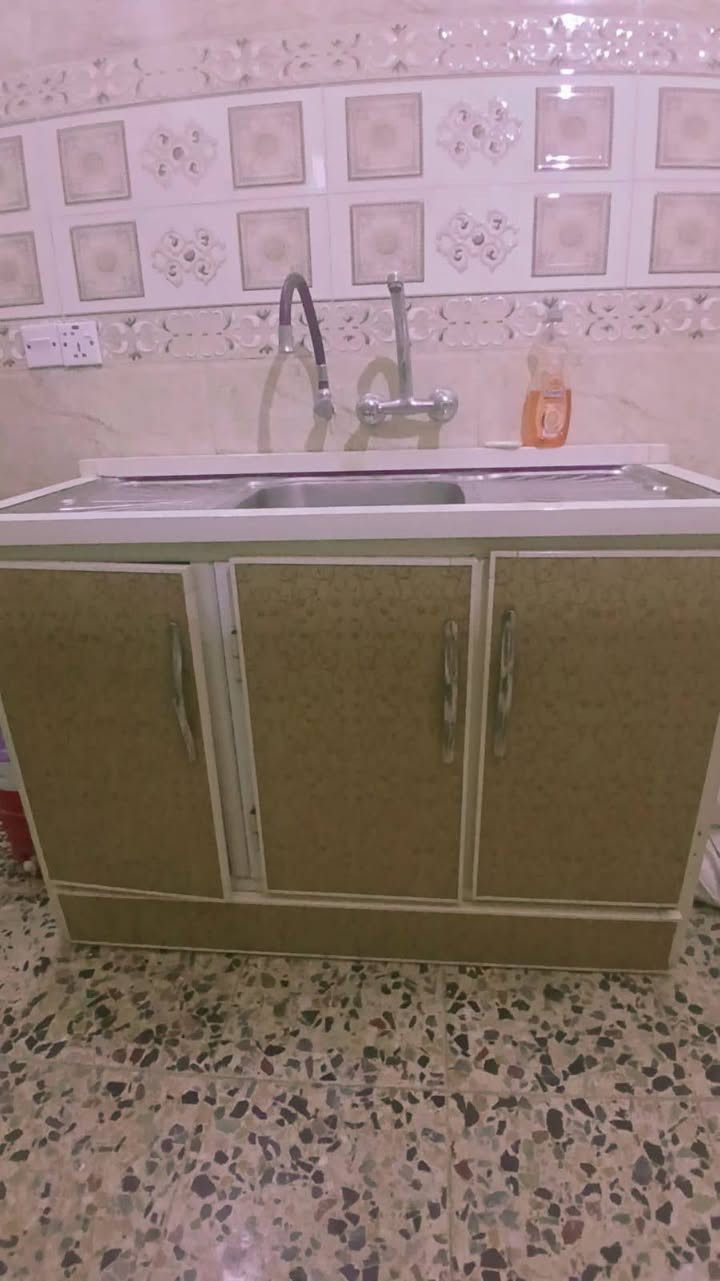 السلام عليكم...كاونتر للبيع تفصال درجه اولى السعر خاص 📍مكاني بغداد...هاذ رقمي متوفر وات ساب***********
