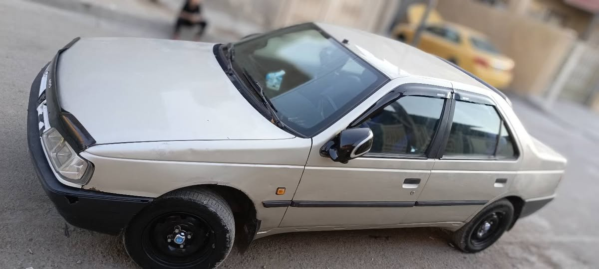 السلام عليكم بيجو روى 2009
محرك كير بطة ، سيارة بلادي ما مصبوغة 
تخم تاير جديد ، تدفئ تبرد شغاال خير من الله 
سيارة كبل لشارع ربع متصرف عليها 
العنوان : بغداد 
الرقم : ***********
السعر : 36
