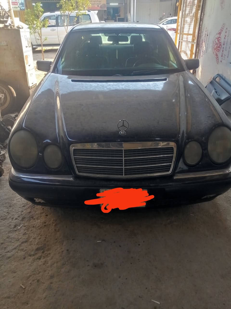 سلام عليكم عندي مارسدس ام عيون موديل 96 محرك v خراطيم حادثه جاملغ خلفي ضربه خفيفه رقم انبار الماني باسمي عنواني بغداد بيع او مراوس  رقم التلفون *********** السعر 65

