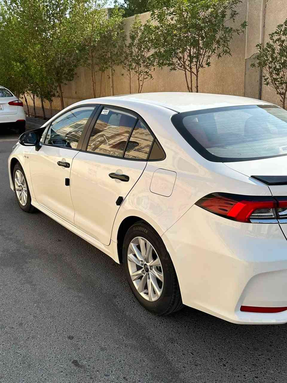 كورلا موديل 24
ماشيه 39 الف
علامه زركه 
فول مواصفات عدا كشن كهرباء
داخل احمر بلادي
رقم بغداد سنويه باسمي هزه جديده
العنوان فلوجه او بغداد
السعر 151 وبيها مجال
***********
