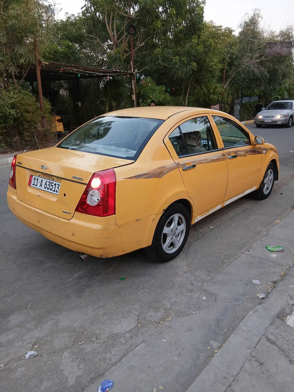 للبيع اي فايف موديل ١١ سنويه جديده ارقام نكليزي داخله هزه جديده بسمي مكينه وكير كورولا نحله ياباني ١٨٠٠ عل فحص تخم تاير جديد صدر جديد كهربايات كل شغاله شاشه لايت زنون نقص بس تبريد مكاني بغداد حي النصر*********** السعر 32 شرط التحويل مابيع قصد ولا اراوس
