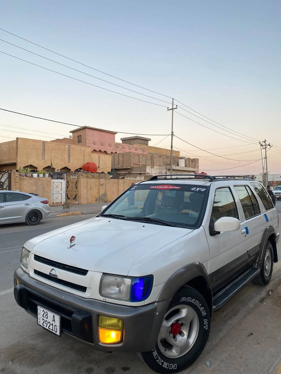 السلام عليكم لطيبين نيسان انفنتي موديل 99بسمي سنويه ل31هزه جديده بدون صبغ وضربه مكينه وكير جدد حداديه بلجيس تبريد ثلج 🧊 دواخل جديده كهربائيات كله شغاله السعر 58وبيه مجال لشراي مكاني الكوت حي الشهداء اتصل ‭***********‬
