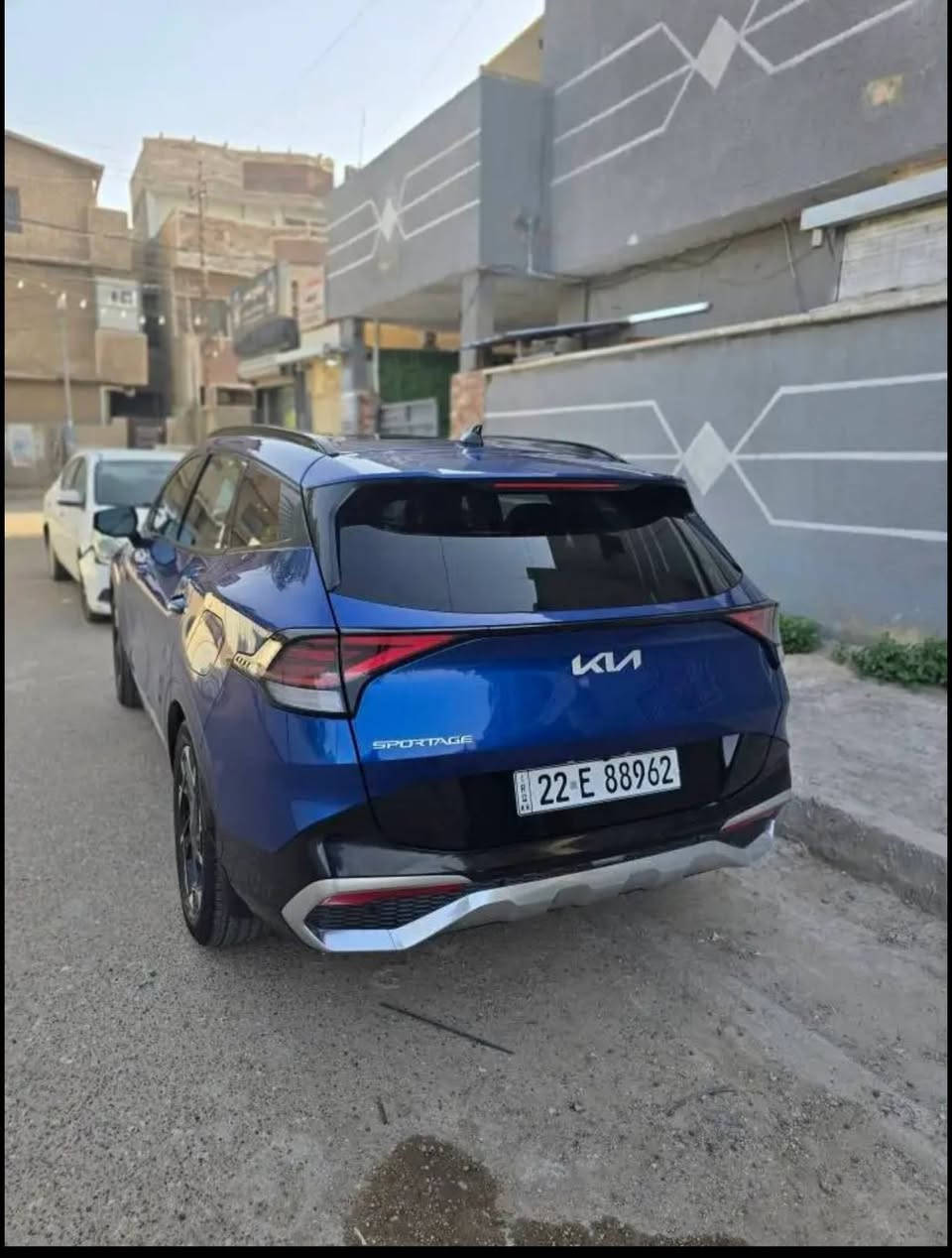 كيا سبورتج موديل 2023 برستيج امريكي رقم اربيل 

فول فول مواصفات اعلى فئة بانوراما 
وارد امريكي حادث خفيف جدا فقط تبديل باب الصدر وموضح بالصور 

مواصفاتها :-
1. محرك 2500  gdi
2. كير 8 نمر
3. ماشية 70
4. بانوراما
5 كامرات محطيه 
5. بصمة : تشغيل - ابواب - صندوك
6. صندوك كهرباء
7. شاشة كبيرة على طول الدشبول دجتل كامل 
8. كيجات الكترونية متغيرة حسب الوضعيات
9. انظمة القيادة : سبورت - سمارت - نورمال
10. كشنات جلد اسود
11. كراسي كهرباء فول تحكم مع كشن ميموري 
12. اضواء ترحيب عند الاقتراب مع ترحيب داخلي عند الصعود او المغادرة
13. شحن وايرليس
14. كشنات تدفئة وتبريد ومنافذ تايب سي عدد 3 مع 2 في الكشنات ومنفذ يو اس بي ومنفذ جداحة
15. هاند بريك بصمة
16. اوتو هولد
17. كاميرات عدد 5 بزاوية  360 مع كاميرات بالاشارات الجانبية مع وضعيات مختلفة للكاميرات
18. فول رادارات امامية وخلفية وجانبية
19. تحديد مسار ذكي
20. قيادة أليه ذكية
21. نقطة عمياء
22. كروز سرعة
23. تبريد وتدفئة كشنات مع تدفئة ستيرن
24. سستم صوت هارمان كاردون 
26. خزن كشن سائق ميموري وضعيتان
27 وضعيه تغير صوت المحرك
28. اشاير بالمري
29. تشغيل عن بعد
30. شاشة لمس متغيرة لتحكم الميديا او لتبريد
31. ستيرن فول تحكمات
السياره مواصفات فول 1/1
للبيع او مراوس بسيارة رقم اربيل فقط
مكان السيارة بغداد حي الجهاد رقم الهاتف *********** بغداد, العراق
