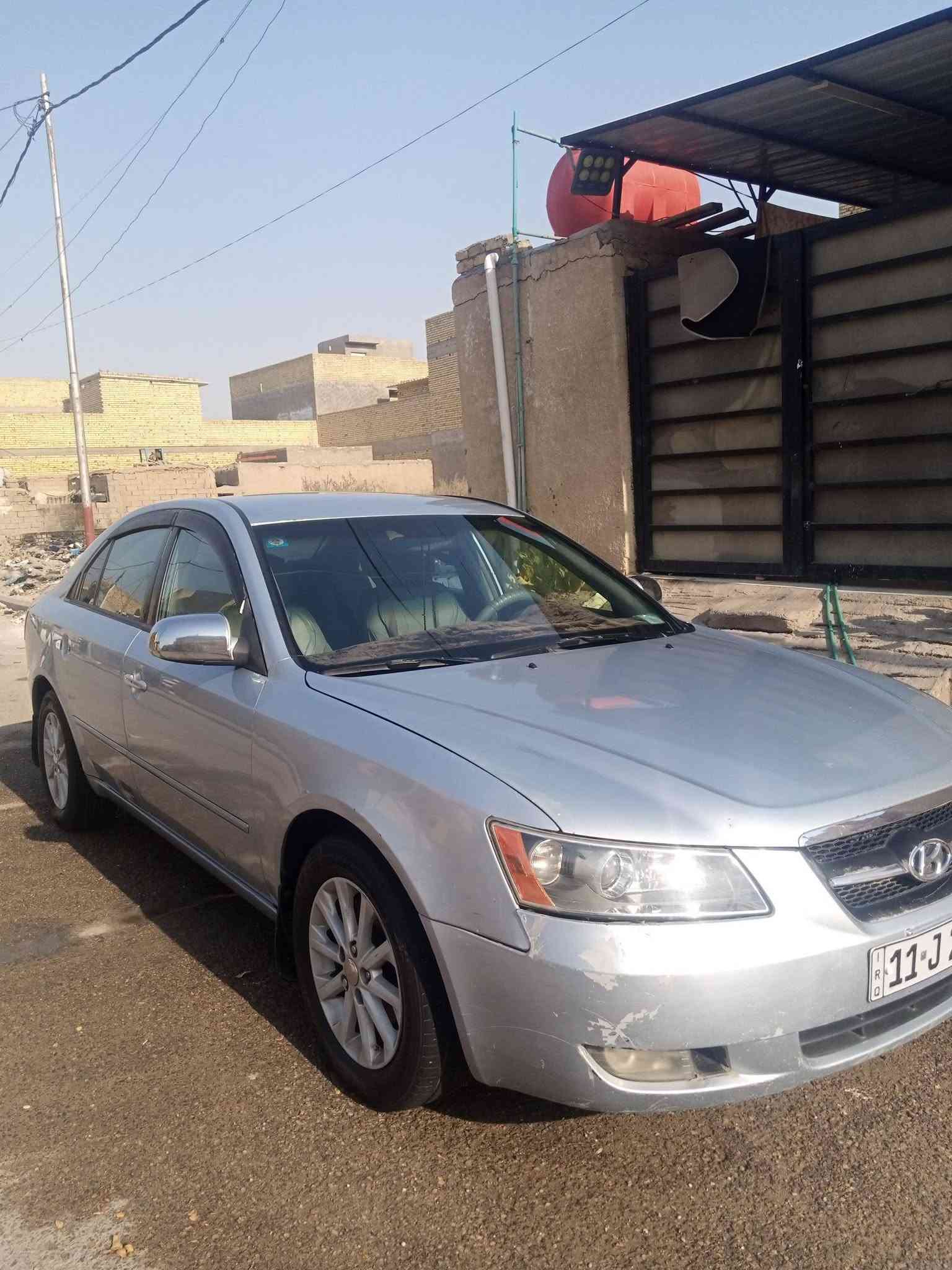 للبيع بدون مراوس ،،،، سوناتا امريكي حادثها جاملغ امامي بدون دواخل وبيها صبغ اثر جراد رقم بغداد انكليزي باسمي سيارة جاهزه من تبريد وحداديه وتايرات وباتري وتراي وين ميعجبك مكاني كوت المركز السعر 85 للاستفسار *********** واتساب مكاني كوت المركز ،،،،،
