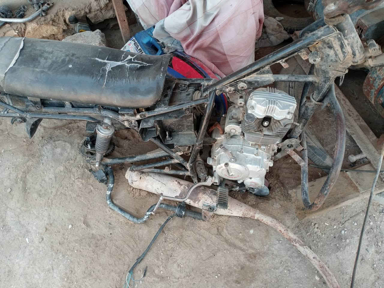 شاصي سايم عدل ومحرك غيم وخذهن بل يحب الله مكان رمادي الملعب ***********
