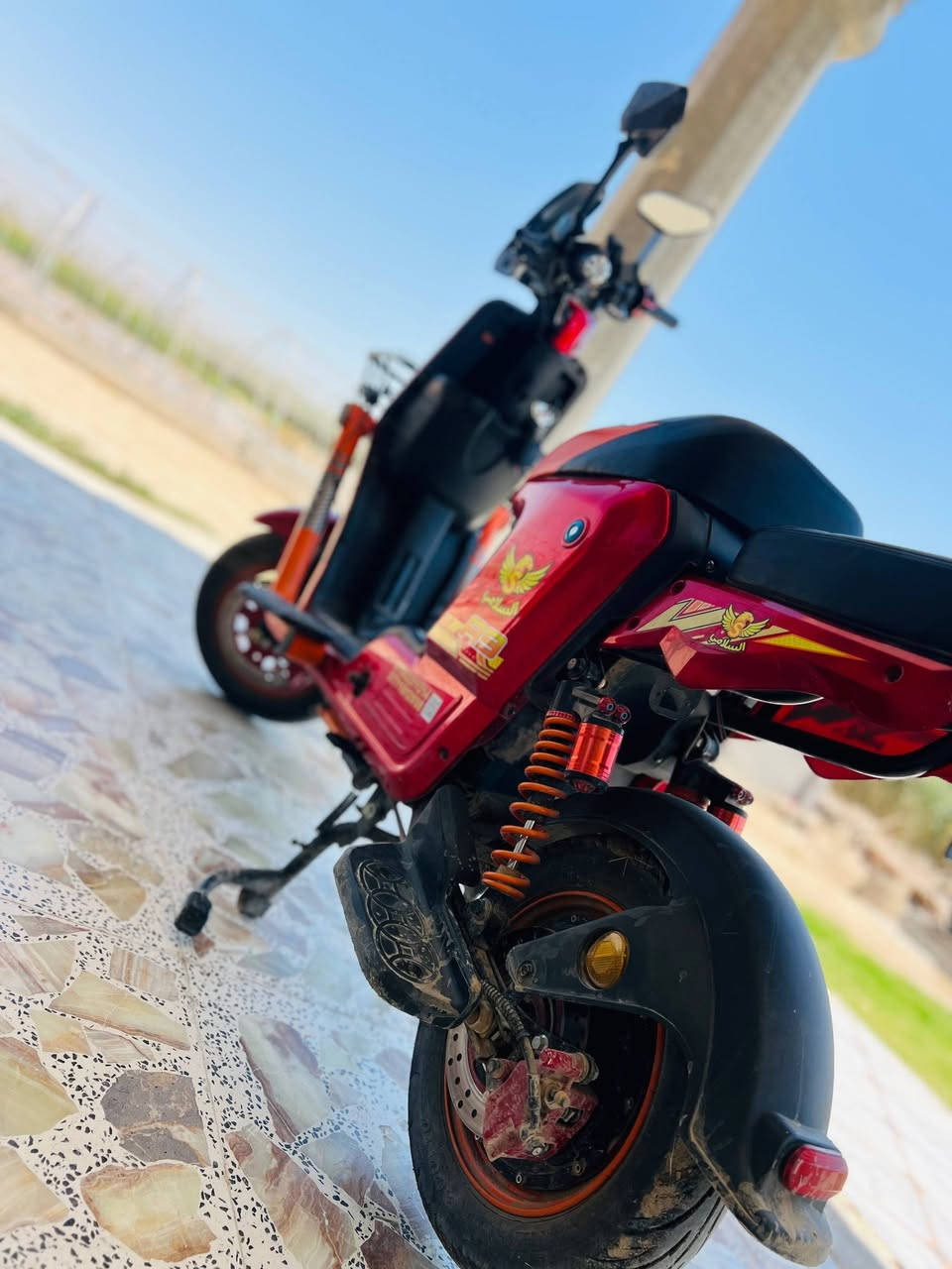 السلام عليكم R9موديل 26مستخدم قليل مكفول من كلشي كما واضح ب الصوره ممتواجد هنا تريد تشتري هذا رقمي ***********
