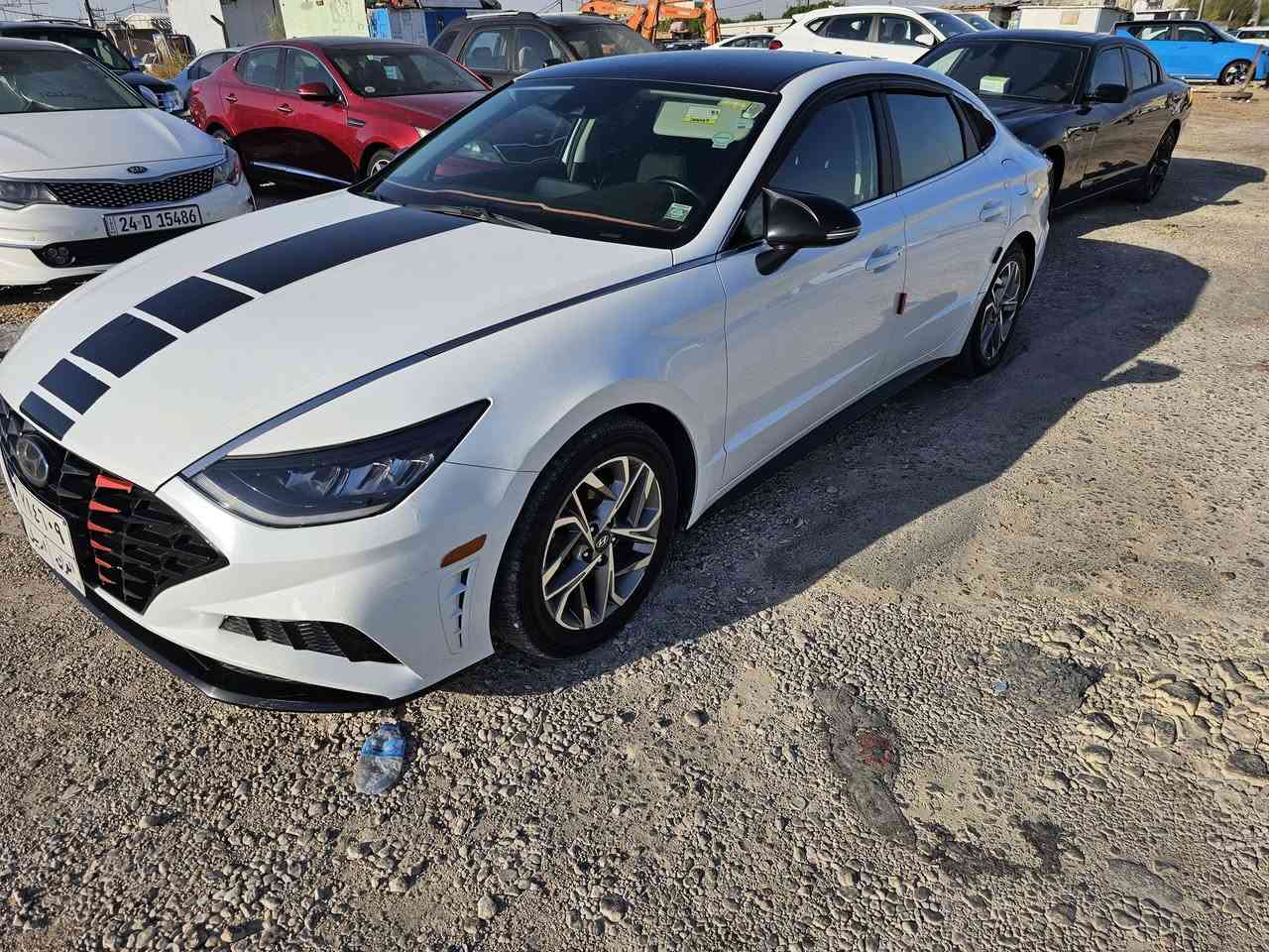 سوناتا 2021 وارد أمريكي صور الحادث بالمنشور محرك 2500 ماشية 53 الف السعر 155 ..
مكان السيارة النجف الأشرف  ***********
