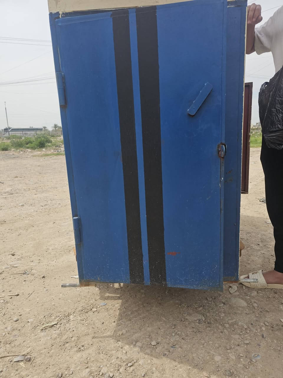 السلام عليكم من رخصة الأدمن 

عربان للبين مع غراض كامل 
نجاين و دلات و وقواري مال الجاي وطبلات وكراسي ومنقلة 
العربانة كاملة مكملة 

وسعرها ٢٥٠ وبيها مجال 
وهاذة رقمي ***********

