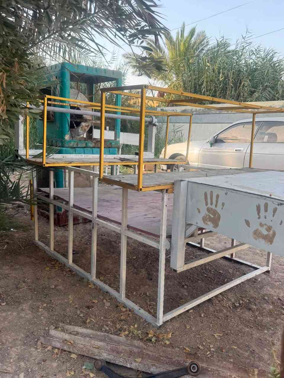 محجرات ستوته لل بيع  مع مع باب خلفي لل محجر حديد ثقيلل ثقيل السعر خاص او تصل ***********.  للعلم الهوك الخلفي ينشد بي رايه طويله ❤️
