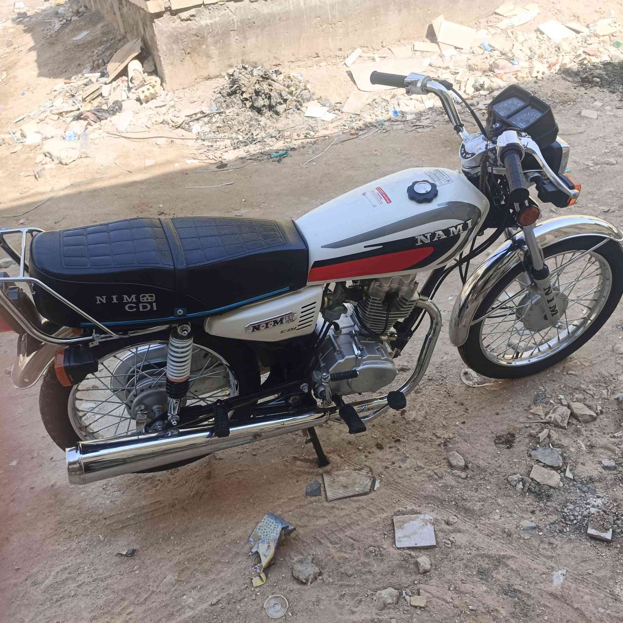 سلام عليكم دراجه نامه متياز شبه الشلامجه 3 احرف شاصي رفيع مديل 27 دراجه جديد صارله ٢٤ يوم من طالع كهربائية كله شغاله ما مفتوح بيه برغي ما بيه نقص اوراق سكنر 
مكاني كربلاء كنطرت السلام السعر ٨٢٥ بيه مجال بصيط
اخيك ما تشتري لا تعبني
***********
