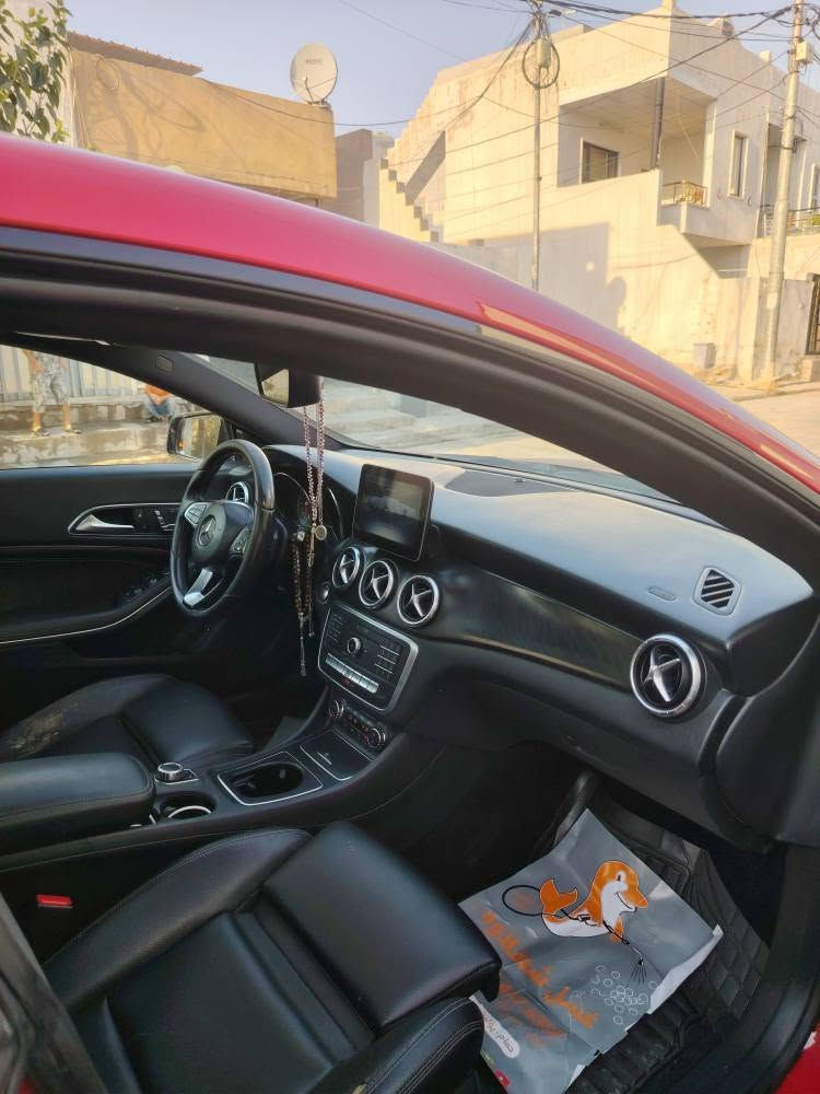 مارسيدس CLA 250 2018  فول مواسه فات قه بات دوو پارجه ي بؤياخه بؤنيت و جاملخ بئ زؤرئ بئ ارباگ گئير و مه كينه به شه رت ١٧ وه ره قه خرامه ي له سه ره به ناو كردن به شه رترسعر 147وه ره قه و مه جال  ***********__*********** وتساب أربيل, العراق
