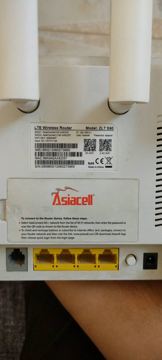 هلو هاذا راوتر اسياسيل 4G
قوي بالتغطيه مال نت احسن من راوترات عاديه سعر جديد بالسوك 120 الف 
هاذا الراوتر مستخدم شهرين سهره 70 الف
ممكن للبيع يشتغل 12 ساعه اذا جان مفول شحن سعر الجديد بالسوك 90 الف وهذا مستخدم أكثر من شهرين سعره 45 الف 
مستعجلين على بيعتهن 
عنوان فلوجه حي الوحدة 
***********
