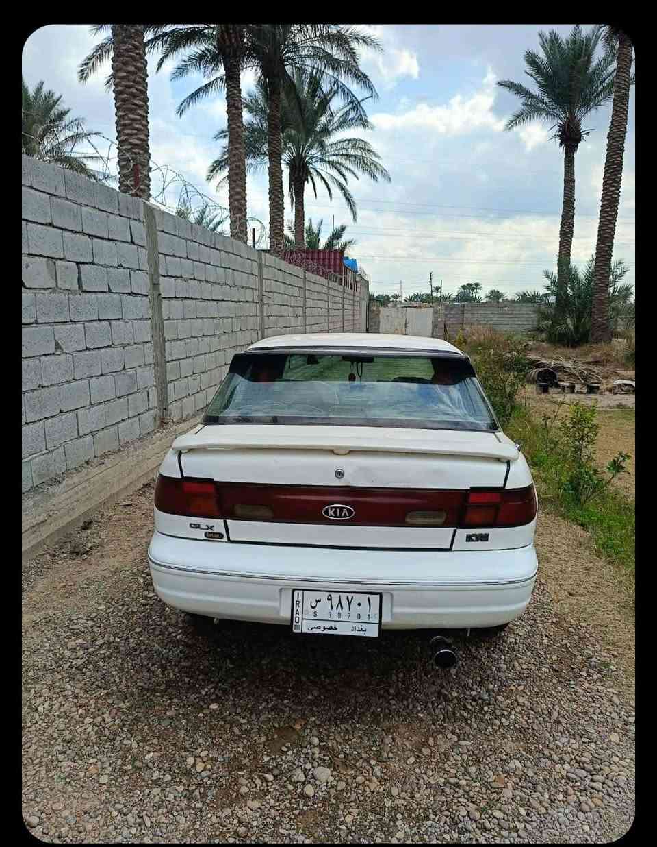 السلام عليكم 
كيا سيفيا 
سياره بلاديه بدون صبغ
موديل 1992 رياضي
سياره جاهزه باتري حداديه 
تبريد شغال سياره جاهزه 
كير محرك خير من الله
السعر (39)وبيه مجال بسيط
مكان السياره بغداد ناحيه الرشيد قرب سريع الجديد
***********
