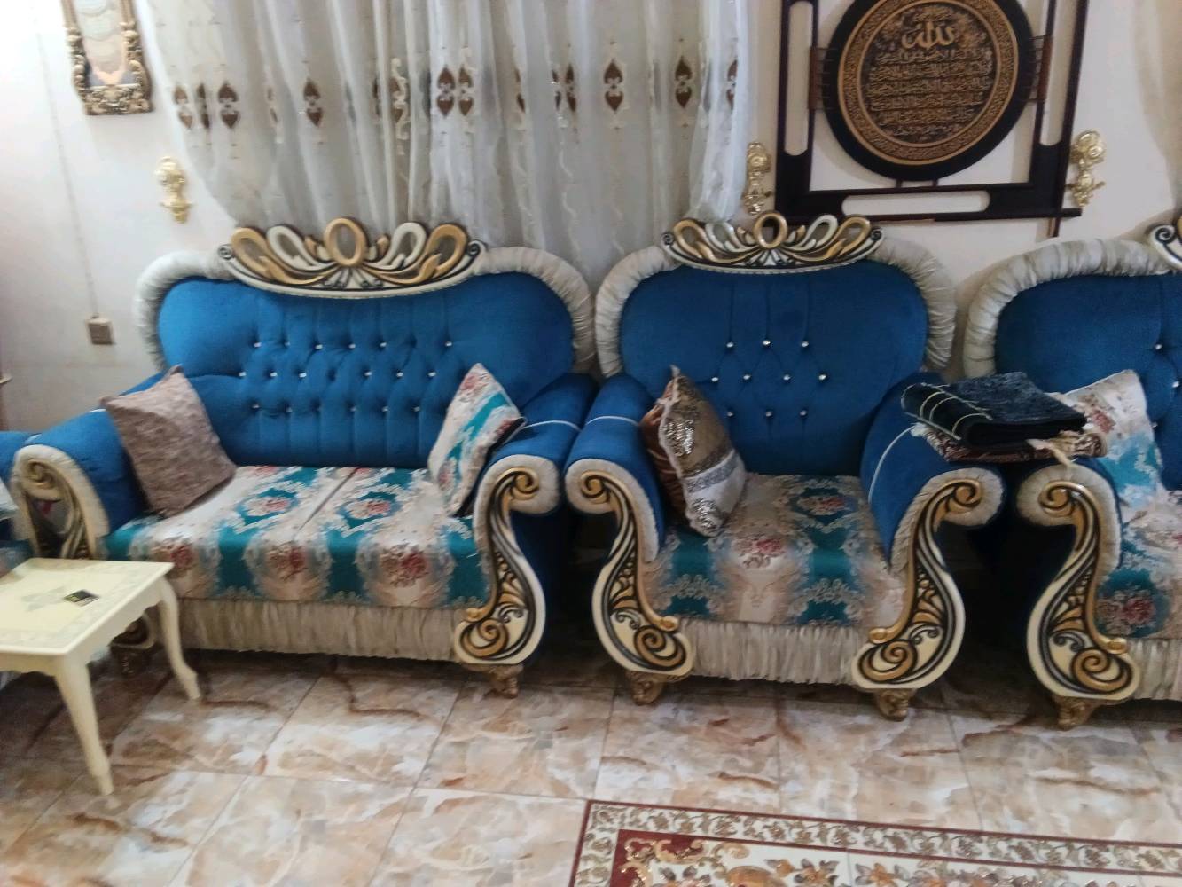 تخم 10مقعد فقط وحده مكسور الجسر السعر 225وبي مجال