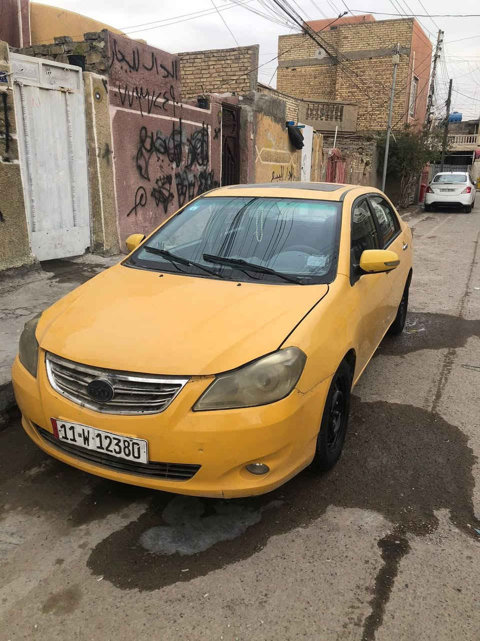 سلام عليكم BYD للبيع او مراوس ..موديل 2014 سياره بيها ملاحظات بسيطه  ستلام شركه موصفات فول تشغيل عن بعد فتحه سقف شاير بل مري وباقي الموصفات المعروفه ..السعر 45 وبيها مجال بسيط 
***********

