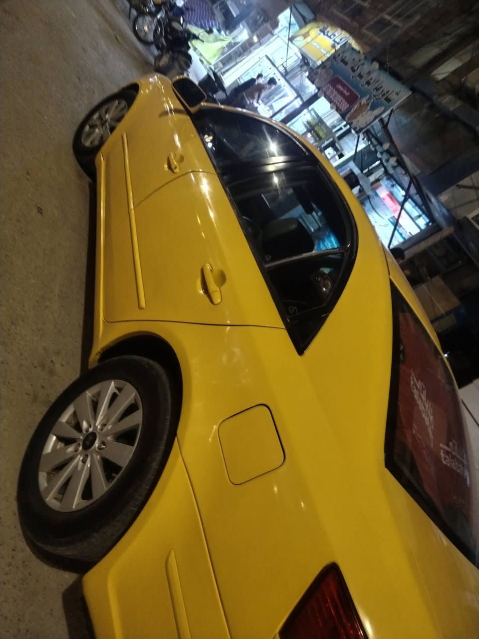 سلام عليكم سوناتا للبيع موديل 2009 للستفسار ***********
