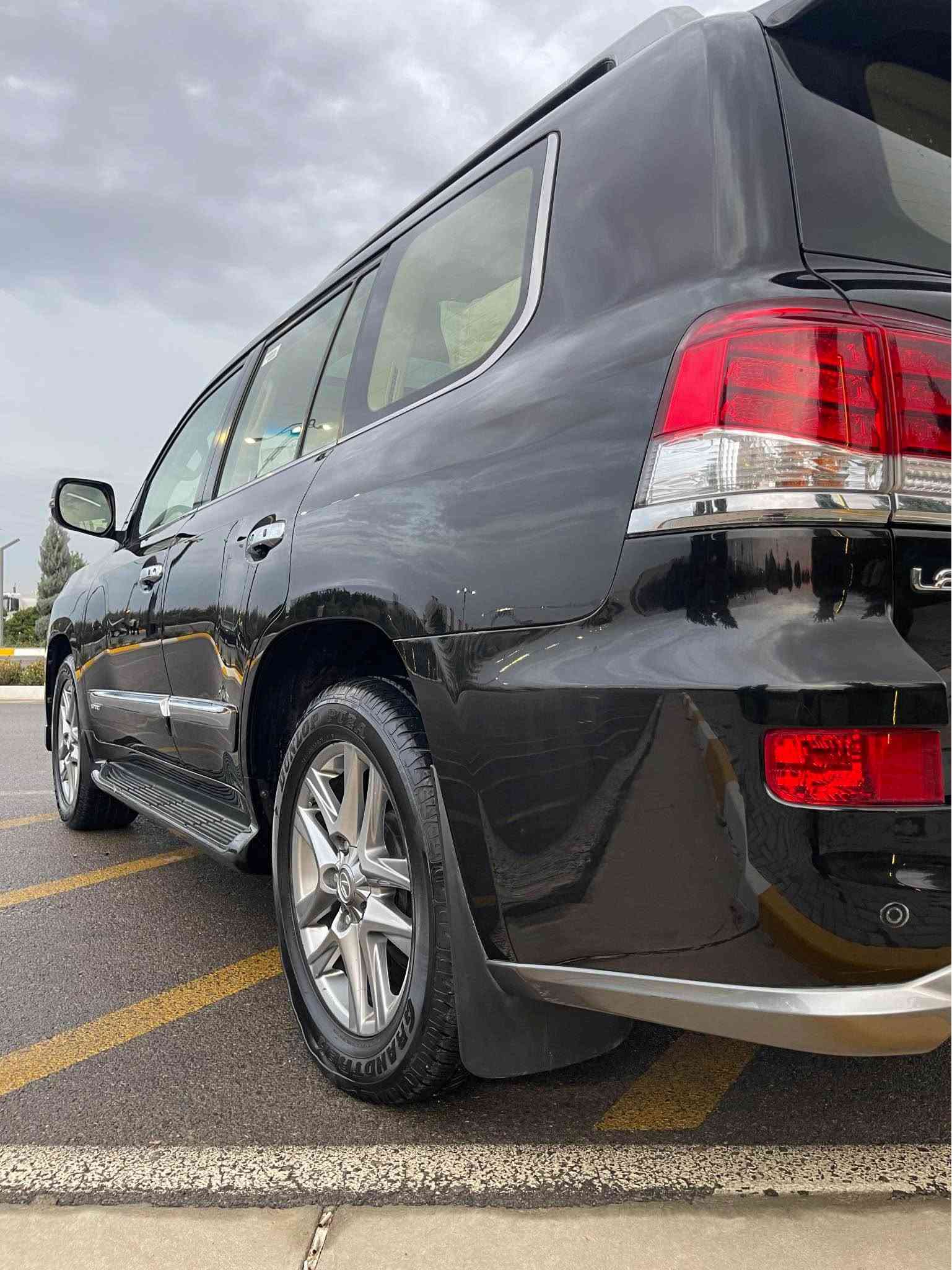 لكزس LX570 • ٢٠١٤ • فول مواصفات