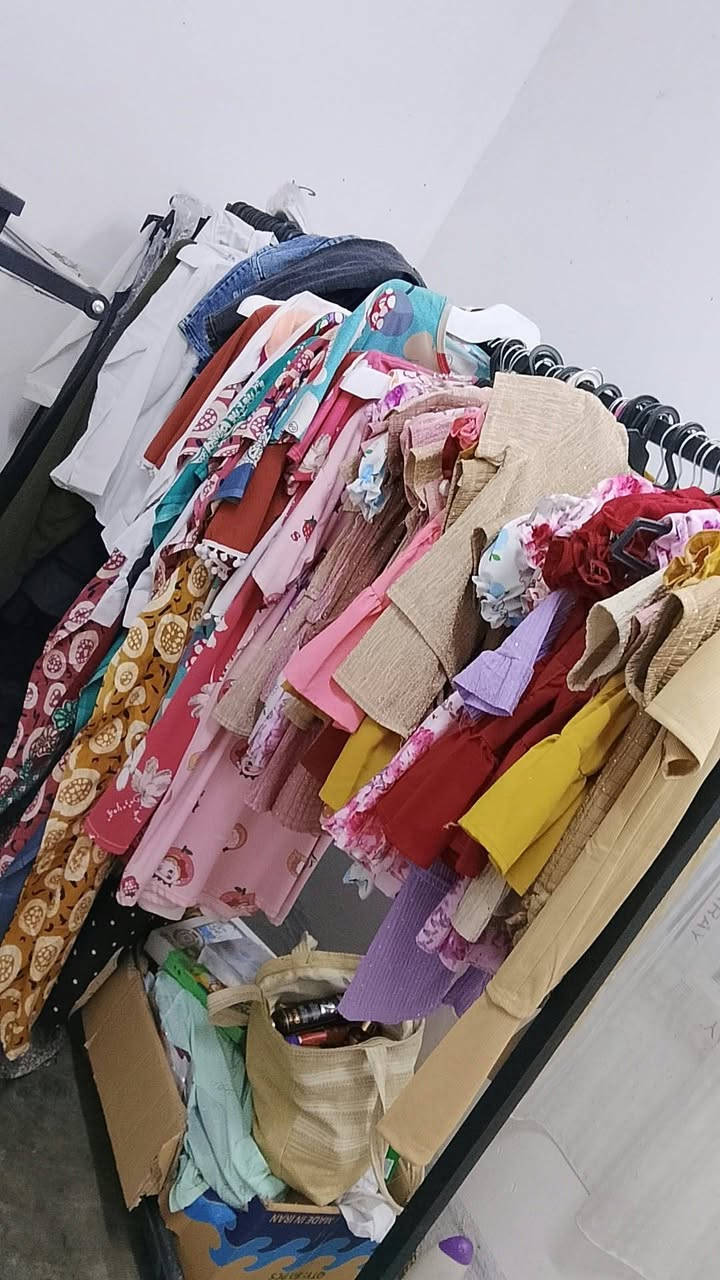 غراض محل • للبيع • سعر مناسب