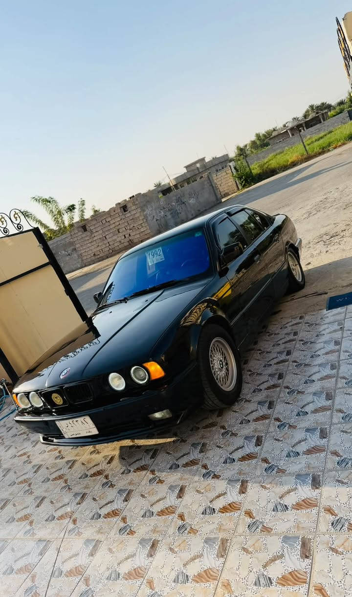 السلام عليكم للبيع بي ام موديل 1991حجم525اصل مكينه مسكر عدله تبريد ثلج🥶 رقم بغداد سنويه 27كير مكينه شرط صدر امامي خلفي جديد تخم تاير جديد سياره مكفوله من الضربه صبغ جماليه السعر 57بي جمال مراوس حسب القناعه مكانه صلاح الدين رقم التلفون ***********
