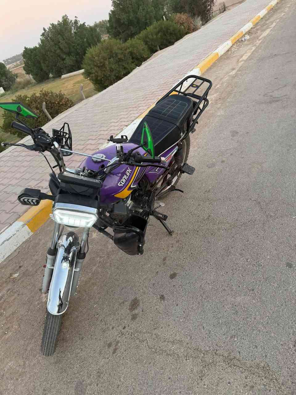 دراجه سيفان موديل 25 كله شغال كهربائيات اشاير شاشه ايباد للبيع نضافه سعر 625 وبيها مجال تفاصيل خاص او رقم *********** ..
