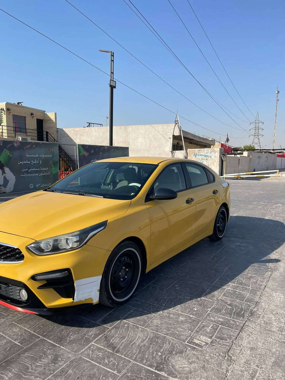 فورتي وارد امريكي موديل 2020 رقم بغداد السنويه لل27 ماكينه وكير وحداديه مكفولات تبريد شغال ضررها ثلاث قطع مثل ما موضحات بالصوره السعر 117 وبيها مجال بسيط العنوان بغداد الحريه للاستفسار رقم الهاتف*********** بغداد, العراق
