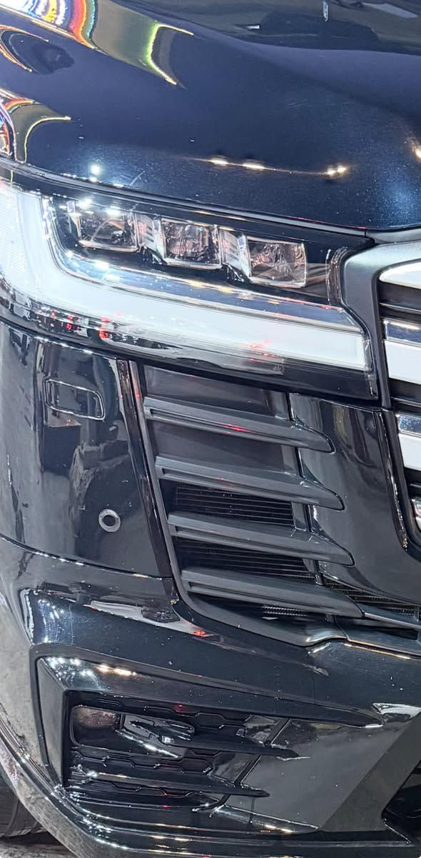 لاندكروز SAS 2024 -vx -Twin Turbo
توين توربو ، رقم بغداد ،  كفالة عامة
3 رصعات فقط ومسحوبات PDR وموضحة بلسونار
ماشية (72000)
مغلفه سياره (PPF)
صيانتها وتبديل دهنها فقط شركة SAS
المواصفات 1/1
* كشنات تدفئة تبريد (امامي وخلفي)
* كشنات جلد وكهرباء مع خزن ميموري
* كامرة امامي خلفي
* رادار امامي خلفي ( مانع اصطدام)
* جنطة كهرباء + الكشنات الخلفية كهرباء
* تشغيل عن بعد  
* سلايت 
* شاشات خلفية + شاحن لاسلكي
* تحكمات
* كاملة عدتها وغراضها كاملات ممفتوحة بدون اي نقص 
السعر (70000 ) وبيها مجال
بأسمي رقم بغداد تحويل ثاني يوم
الاستفسار ***********
اتصال او واتساب
