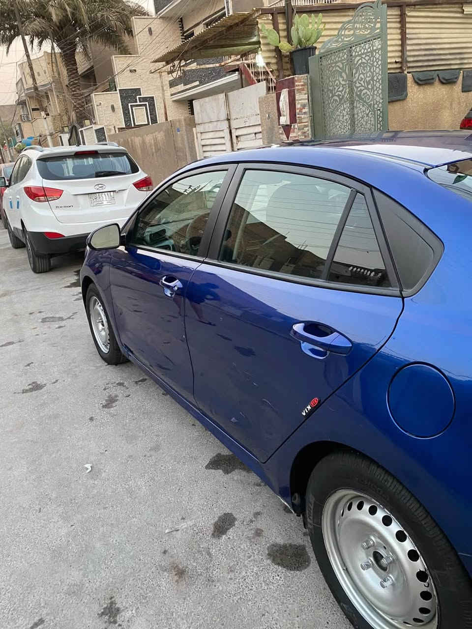 السلام عليكم
للبيع كيا ريو موديل 2020

وارد امريكي ضررها فقط چاملغ امامي يمين وصبغ بنيد 

لغد شواصي سليمات

مواصفات S

تحكم ستيرن

تختم تاير جديد

كير AT

سعر 93 وبيهة مجال 

رقم اربيل

رقم *********** للاتصال على الرقم او واتساب

