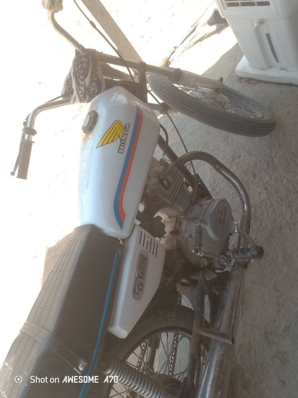 سلام عليكم شباب درجه البيع موديل 22 طريق كربلاء نجف عمود 215  سعر 200 وبي مجال اهذ رقمي*********** درجة كلك مكفول من سرقه
