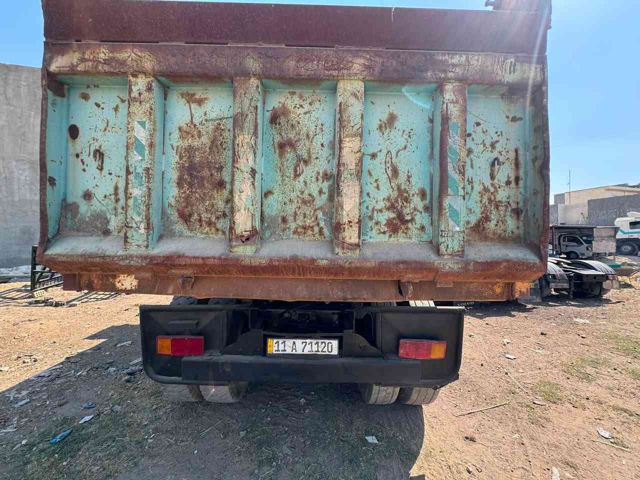 مديل 1985
مكينه تبخر 
تايرات نص عمرر 
*********** 
مو شراي لايتصل رجآ
