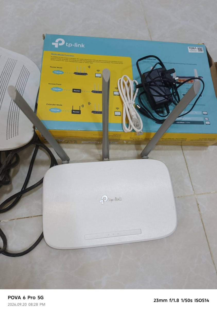 راوتر كامل  للبيع  بس بدون  يوبي أس  ب70مكاني خمسة  كيلو

نص مكتوب في الصور:
- POVA 6 Pro 5G 2026.09.20 08:28 PM 23mm f/1.8 1/50s ISO662
- POVA 6 Pro 5G 2026.09.20 08:28 PM 23mm f/1.8 1/50s ISO514
- POVA 6 Pro 5G 2026.09.20 08:29 PM 23mm f/1.8 1/50s ISO822