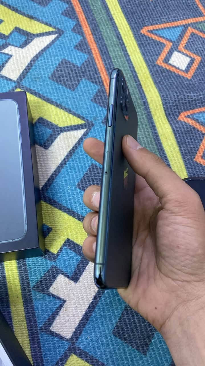 Iphone 11 pro max 💚
ئایفۆن ١١ پڕۆ ماکس 
٦٤ گیگا 
٢ سیم ZA/A
پاتری گۆڕاوە بە ئەصل
موبایلەکە تا بڵێی پاک و جوانە کارتۆنی بیلادی خۆی لەگەلە 
زەمانی ١٠ رۆژی لەگەلە 
نرخی کۆتایی ٢٥٠ هەزارە تکایە کەمتری نیە 
شوێن هەولێر 
گەیاندنم نیە 
Tel: ***********
