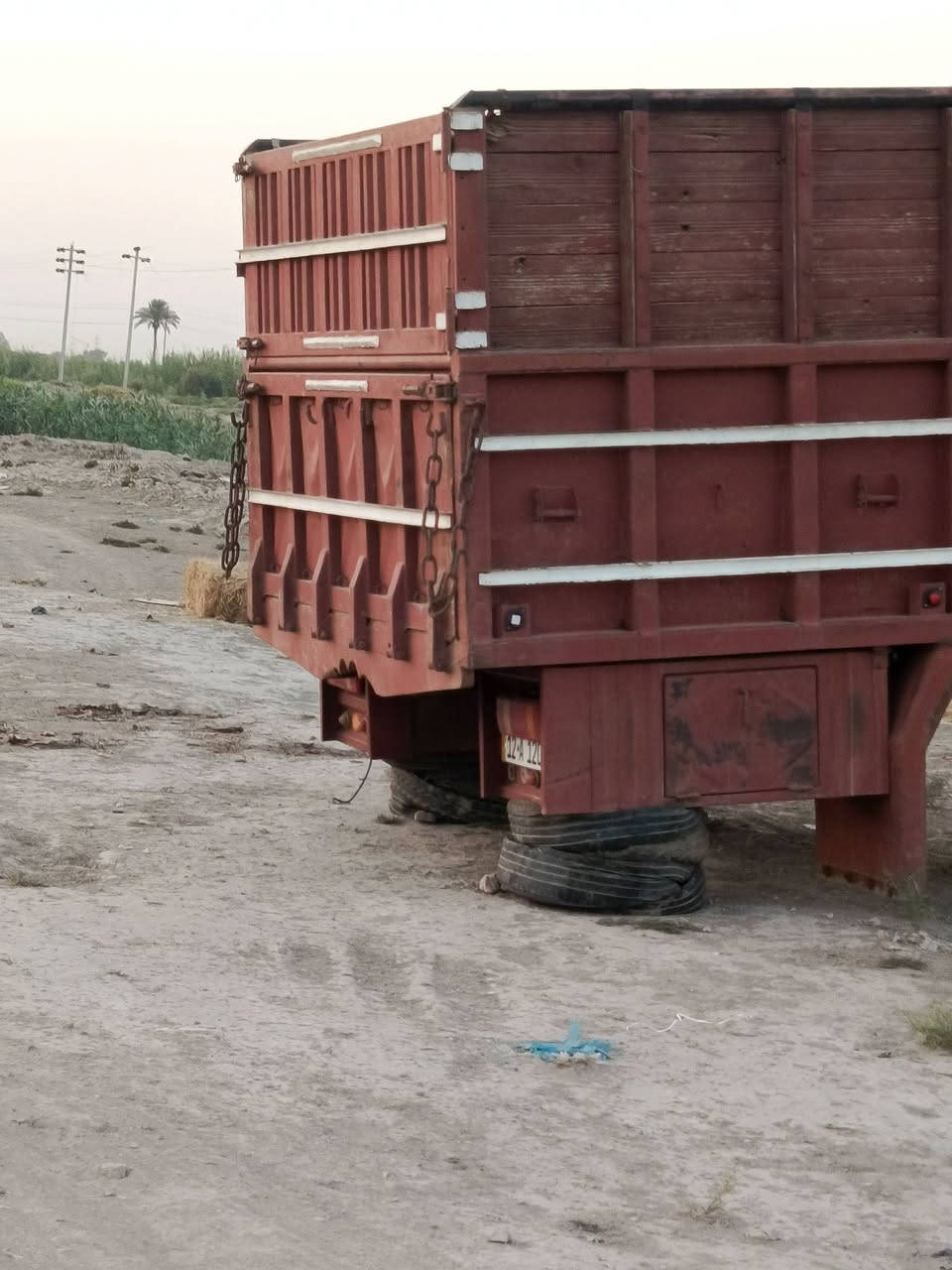 بدي قجم جديد البيع  مكانه نجف  بابه وشبجه جدد بابه يصعد وينزل جكات كاعيته جديده سعره 6ملاين  مكانه نجف  ***********0 مكانه نجف كوفه
