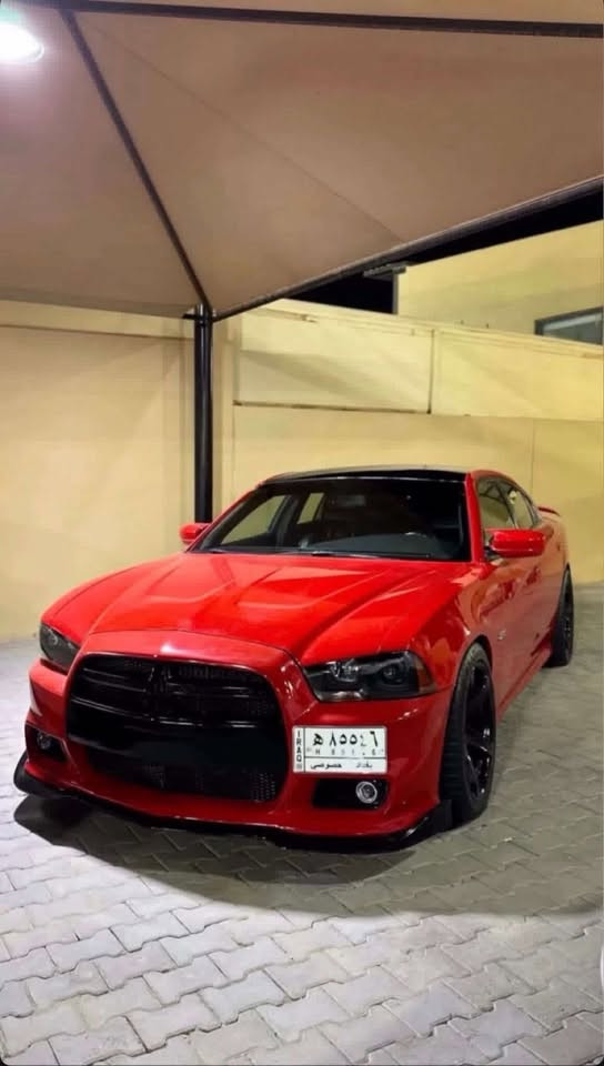 جارجر للبيع فول مواصفات عده الفتحه ماشيه110 كيلوا حقيقي كلش نضيفه 2014 /R.T قطعتين فقط بابين السايق والوراه تبديل نفس لون فقط رقم بغداد مشروع وطني السعر 160 وبيه مجال رقم ..*********** ترهم مراوس
