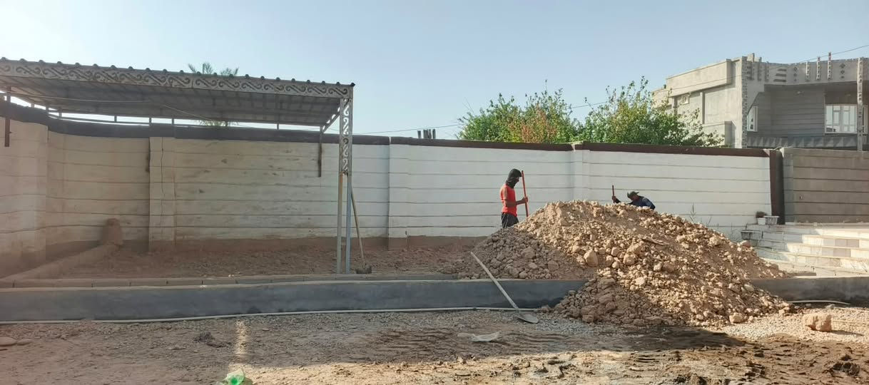 كادر عمال • تنظيف حدائق • تفليش حايط