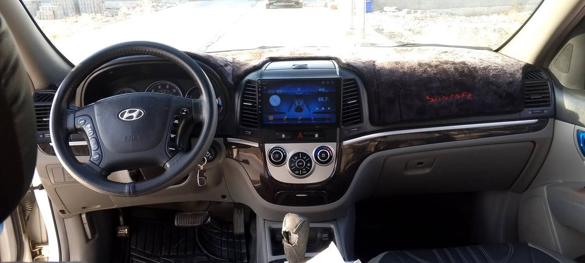 السلام عليكم..
سنتافي امريكي 2008 
صبغ قطعتين بدون دواخل شرط 
سنويه هزه جديد محرك 6 سلندر المرغوب شرط لا صرف ولا نفخ ولا رخاوه 
طخم امامي خلفي جديد 
سياره جاهزه من كل النواحي رقم دهوك شرط التحويل..
للاستفسار .  ***********
