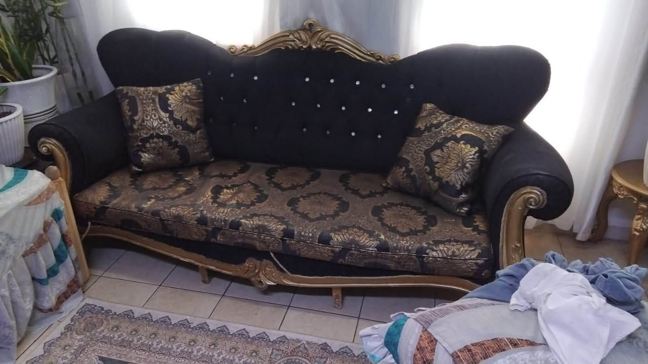 كرسي • للبيت • بدون تفاصيل