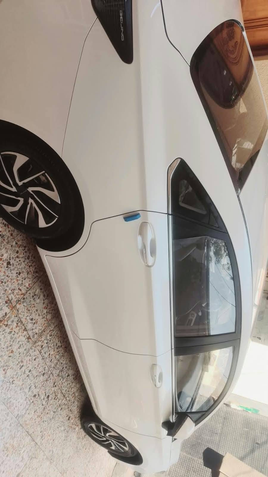 للبيع سياره بايك حره يو فايف بلص رقم ذي قار 
..BAIC U5 PLUS
 موديل 2026
حره 
مواصفات ....
ويل كب 
طي المرأة الجانبي
انذار
تحديد مسار
مثبت سرعة 
حساسات كامرات ٣٦٠ 
رؤيه محيطيه تنبيه مركبات جانبي
كشاف ضبابي 
مانع انزلاق 
كشنات جلد نابا 
سستم صوت روعه اعتمادي 
ارباك 
محرك  تنفس طبيعي ميتسوبوشي ياباني 
كير ياباني ايسون
هند بريك كهربائي 
جام كهرباء 
مثبت سرعه 
تدفئه تبريد سياره 
سيارة زيرو 
السعر 142 $ وبي مجال بسيط للشراي الجاد
***********
***********
ابوفاطمة
