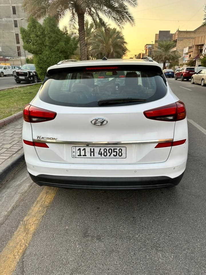 توسان 2019 خليجي فول 1/1 الكاصد
بصمه 

بانوراما

لايت 5عدسات

مكينه دوش2000

ماشيه 100

مكفوله من الصبغ بيها خط بارد باب السايق

السونار موجود بالمنشور 

السعر 175$

***********

مكاني بغداد شارع فلسطين

