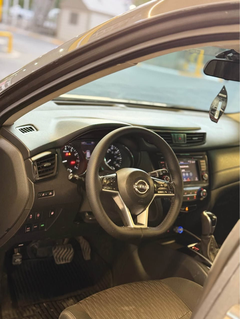 Nissan roge S 2019 

نرخ:153$مجال
ژم:***********

نیسان رۆگ مۆدێل 2019 مواسەفات 
شاشە گەورە 
کامێرە
تحدید سرعە
تبرید مرکزی
ڕاداری لاکان و ناەچەی کوێر
دەبڵ ئەکسل
ئەزیزان سەیارەکە 2 پارچەی بۆیاخە بێ ناوگرتن 
ڕەقم و سەنەوی تازەیە بە ناوی خۆمەوەیە 
گێڕ و مەکینەی بە شەرت 

Nissan roge S 2019 
سعر153$مجال
تلفون:0730273301

السلام عليكم نيسان روك موديل 2019 
موصفات ،تحديد سرعه،تحكم ستيرن،تبريد مركزى
فورويل،شاشه جبير،كاميره،رادرات امامى و خلفى
العزاء غزيز سيارة بيه 2 قطع سبغ بدون دواخل
رقم و هزه جديد باسمى 
سيارة محرك و كير بشرط 
مكان سيارة بسليمانيه السليمانية, العراق
