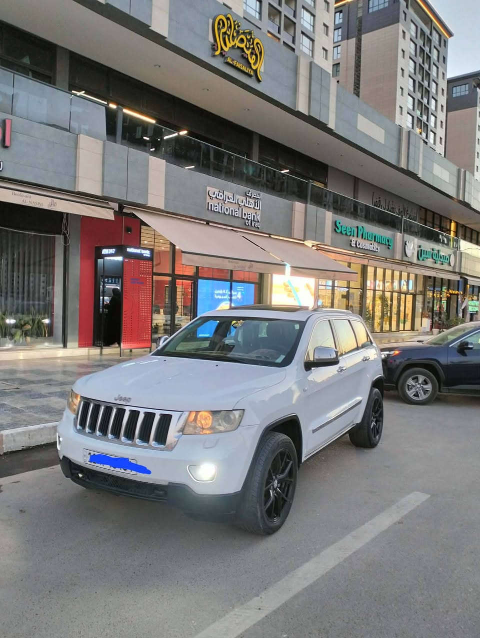 للبيع جيب ١٣ خليجي محرك ٦ تبريد ثلج تخم تاير حدادية مواصفات معروفة رقم بغداد دولي بأسمي تحويل ثاني يوم سياره بيها قبق ولفات ومشتغلة شغل مضبوط شرط الفحص شواصي لغود كير محرك كفالة وكشر السياره بي صبغ بدون دواخل والسونار بل منشور السعر ب ١٥٠ وبيها مجال وبيها مجال الشراي ***********
