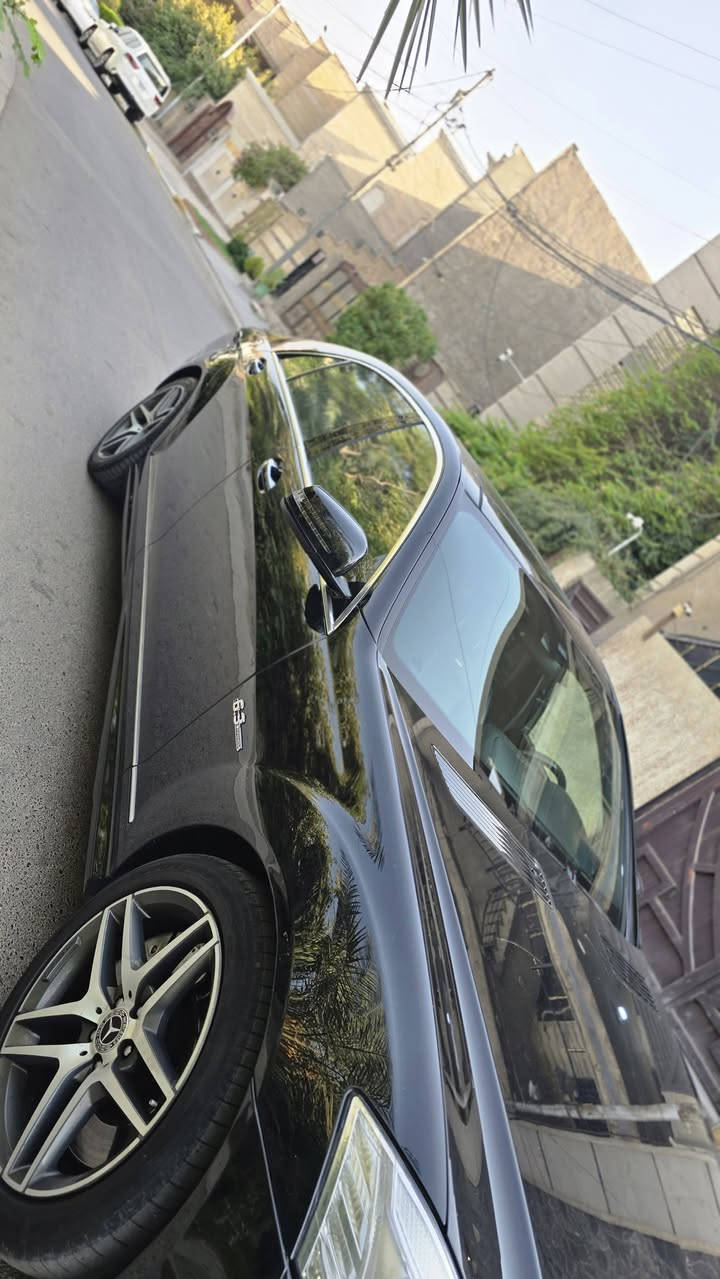 موديل 2007 S63 اصل وارد يابان كفاله عامه من الصبغ والتبديل
السياره AMG اصل وبيها نصبه تخبل
ماشيه 95 الف كيلو
السياره جاهزه بدون اي نقص وكل اوبشناتها شغالة
وبدون اي مسج
كشنات 4 كهرباء وخزن وتبريد وتدفئة 
بيبان شفط
جنطه كهرباء
ناضور ليلي كروز سرعه
دبلات هيدروليك شغاله 
تحكم ستيرن كأمره خلفيه 
حساسات امامي وخلفي
حداديه امامي وخلفي جديده 
تخم تاير جديد ستوني شاده
مكينه وكير جدد 
كهربائيات كله شغاله وبدون نقص
تجاوي كهرباء كشنات مساج
بصمة أبواب 4 دخول ذكي
گزوز AMG وبيها صوت يخبل رعب بلاد
فجوج بريك AMG 
وبعد هواي بيها مواصفات 
السعر 210$ وبيها مجال 
مكاني بغداد السيديه 
***********

