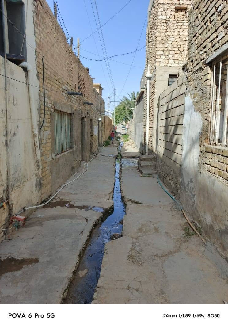 سلام عليكم هيكل طابو صرف بأسمي مساحه 100 متر شارع ٣متر المكان ال٥كيلو دور الزجاج قرب مركز الحريه السعر ٣٥ مليون يرهم مراوس بسياره ويرهم قسم الفلوس وقسم اقساط الشراي يتصل عله الرقم ***********
