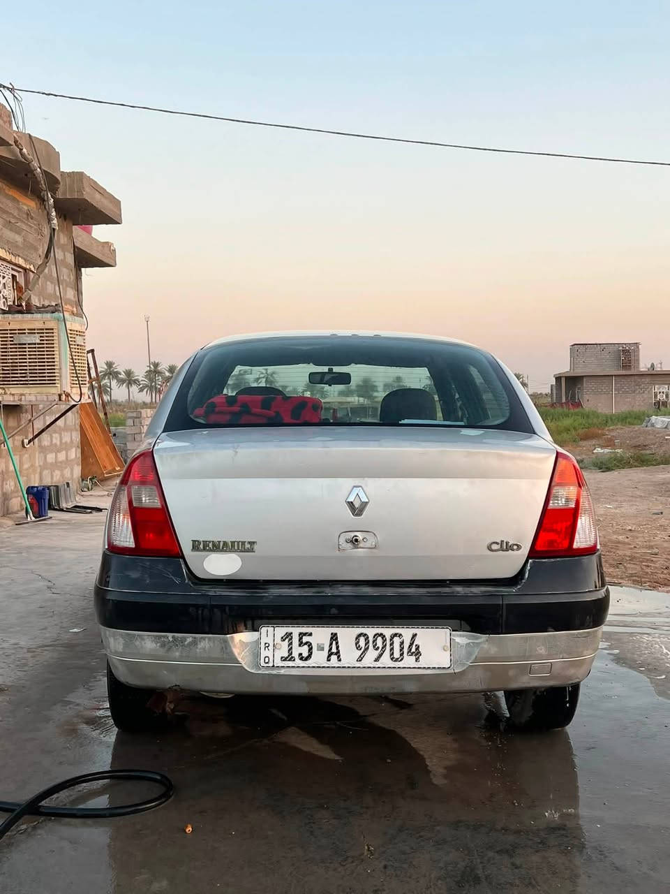 رينو كليو موديل ٢٠٠٦ محور محرك كورلا بيكاتشو السياره مكفوله من الضربه فقط بيهاا الصبغ جارد محرك بيه تنقيص قليل الكير مالتها بدلته جديد عله ايدي مكفول السياره كامله فقط بيها المحرك ينقص السعر ٢٥ للاستفسار رقم بيه واتساب  ***********
