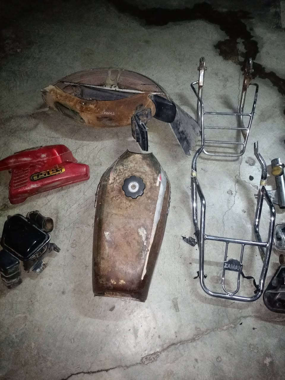 سلام عليكم اخوان عندي هاي غراض لبيع قيم اخذ رقمي ***********
