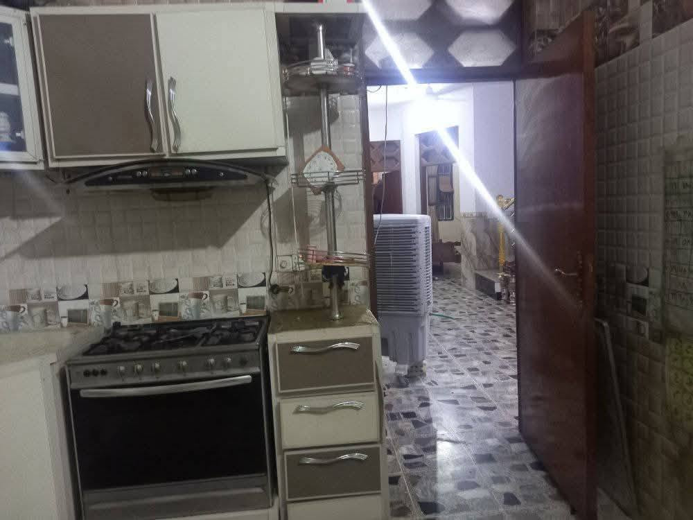 بيت للبيع 200متر يحتوي 2غرف نوم/2منور/صالة/استقبال/مطبخ/كراج سيارة/صحيات/طابق ثاني نصف بناء/تبليط /ماء/كهرباء/بناء حديث/موقع خان بني سعد _ حي الضباط مقابيل الصناعة-حي الربيع/
الاستفسار(***********)
