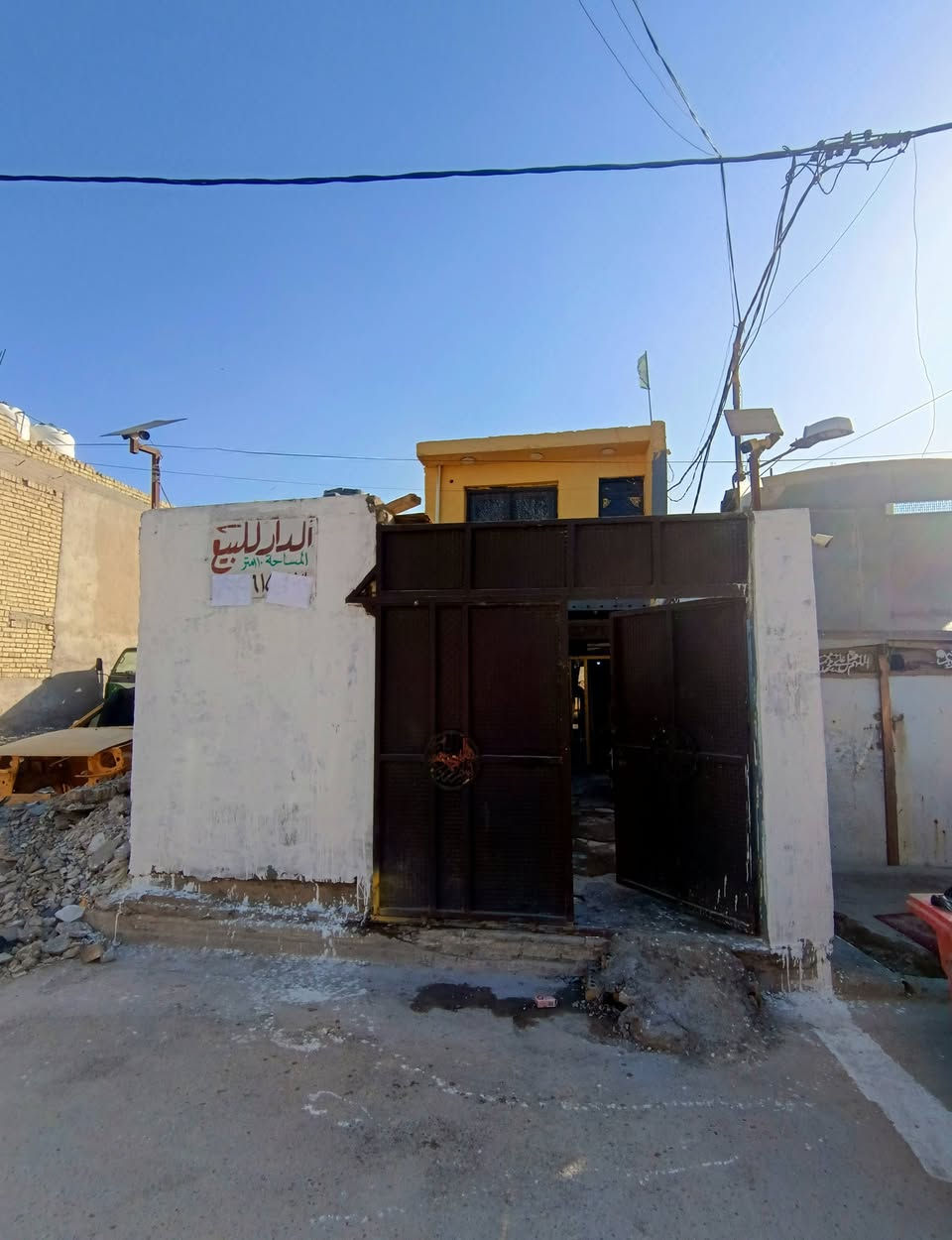 سلام عليكم توفر عندي بيت زراعي سند 117للبيع بغداد البلديات مساحه البيت 110متر جبها 4نزال26 طابق ونص البيت سقف مالته مترتين و70 الولد يبيعه مثل قطعه ارض بسعر مناسب جداً المنطقه كامله كل الخدمات مي مجاري كهرباء تبليط موقع البيت البلديات الضباط خلف الصحفيين قرب مدرسة زين القوس منطقه حي الامير للاستفسار اكثر *********** سعر خاص رد واتساب ماسنجر حسن للعقار

نص مكتوب في الصور:
- ONAX